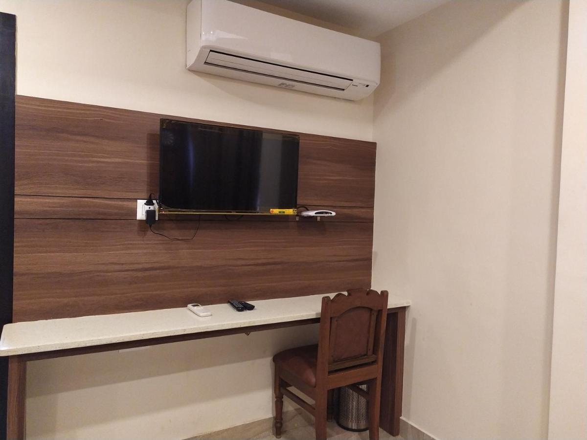 Hotel White Boutique Puducherry Zewnętrze zdjęcie