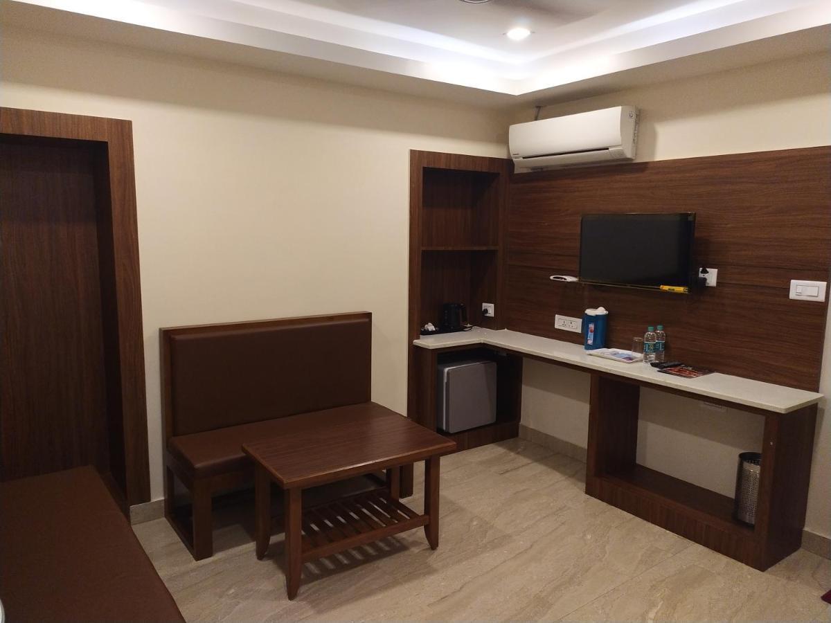 Hotel White Boutique Puducherry Zewnętrze zdjęcie