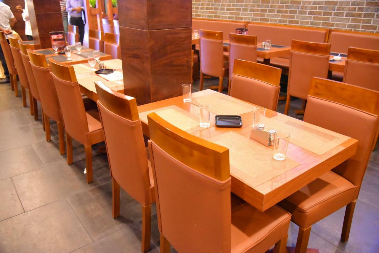 Hotel White Boutique Puducherry Zewnętrze zdjęcie
