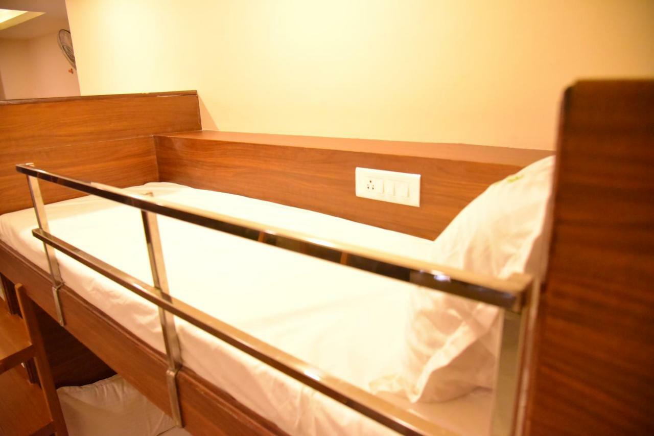Hotel White Boutique Puducherry Zewnętrze zdjęcie
