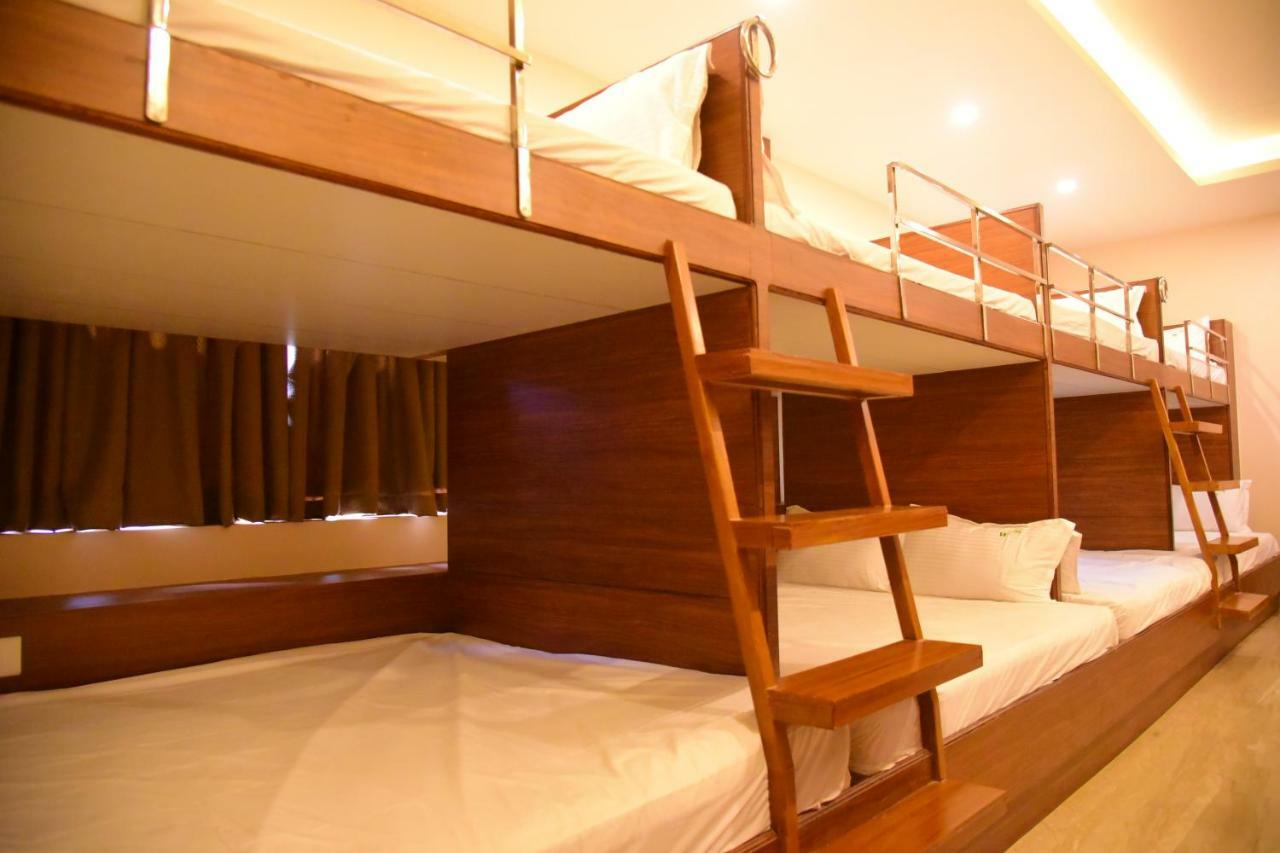 Hotel White Boutique Puducherry Zewnętrze zdjęcie